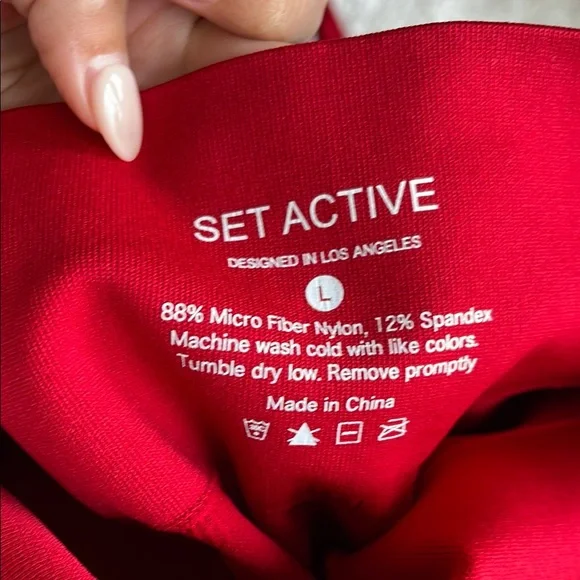 SET Active Scarlet Sports Ensemble - Picture 5 of 5